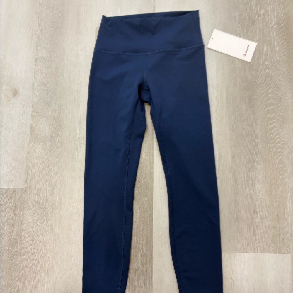 NWT Lululemon Leggings Size 6